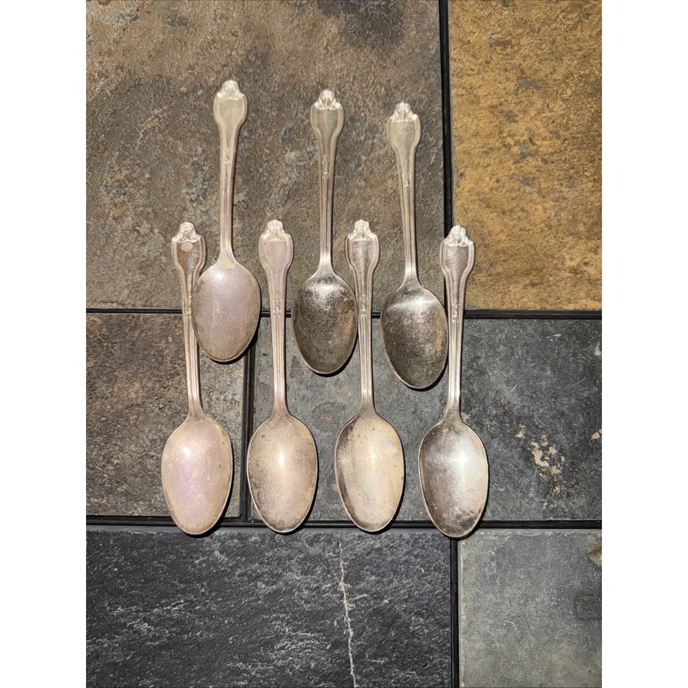 Vtg INTERNATIONAL S. Co XII SOUP SPOON Collection 7 Pcs.